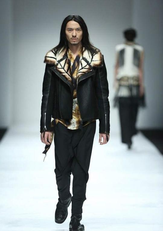 荣帅 Shuai Rong