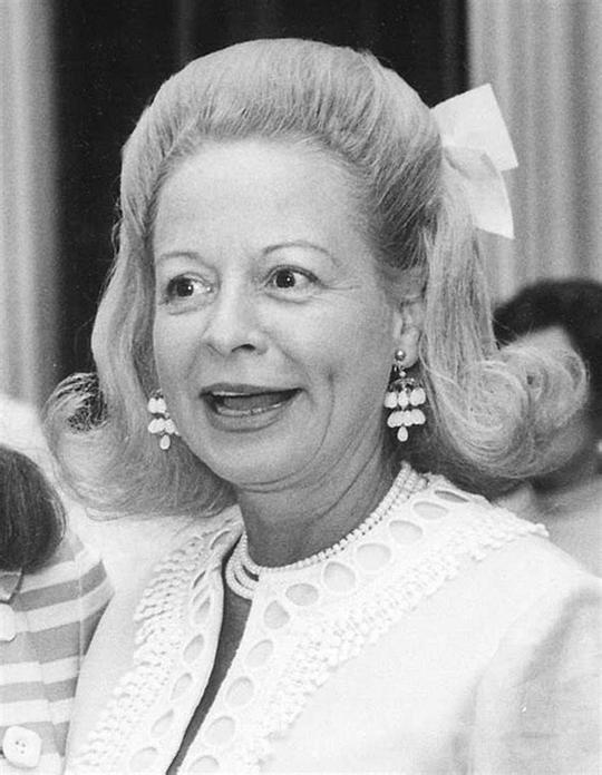 玛莎·米切尔 Martha Mitchell