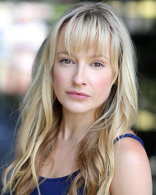 娜塔莉·巴斯科姆 Nathalie Buscombe