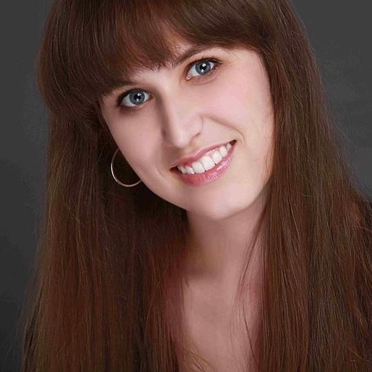 蒂娜·柯林斯 Tina Collins