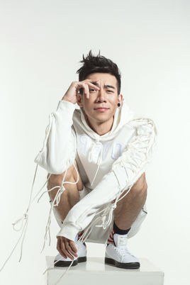 李镇泽 Zhenze Li