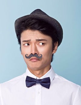 何子君 Zijun He