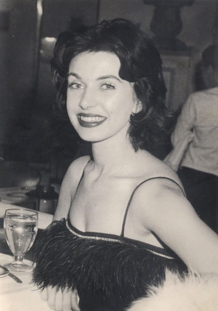 卡门-菲利普斯 Carmen Phillips