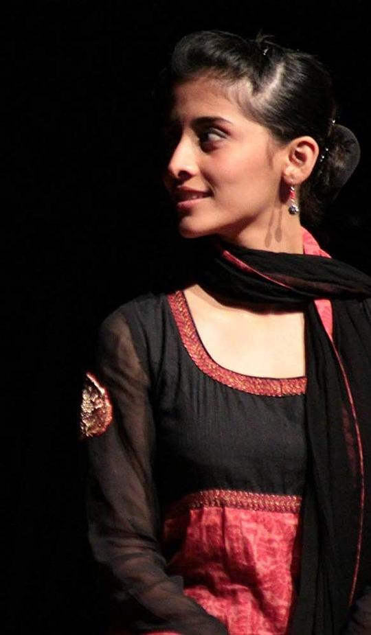Anula Navlekar Anula Navlekar