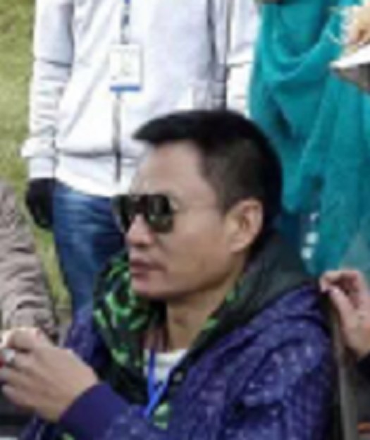 李强 Qiang Li