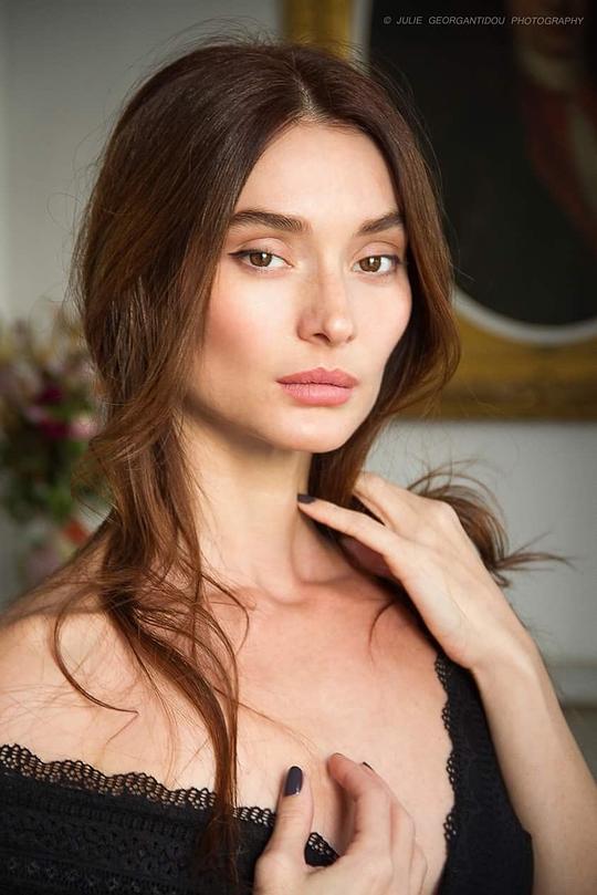 Errika Bigiou Errika Bigiou