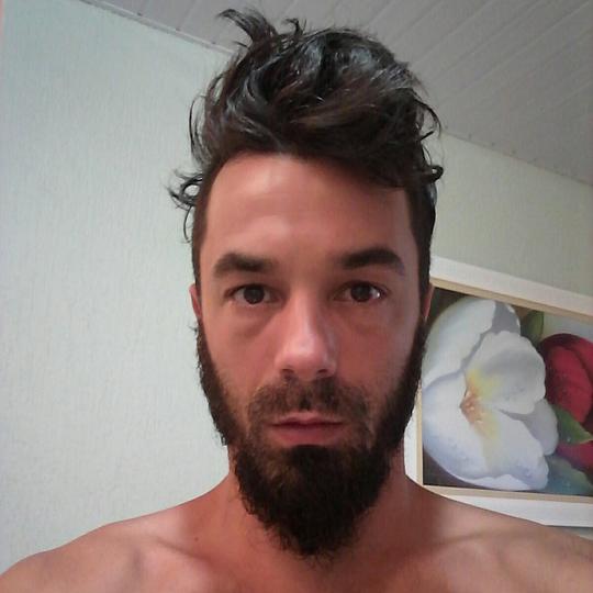 埃泽奎尔·德·阿尔梅达 Ezequiel De Almeida