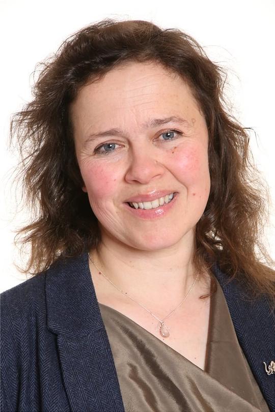 克莱尔·阿什顿 Claire Ashton