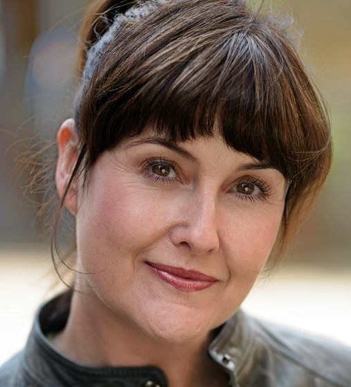 Elizabeth Carling Elizabeth Carling