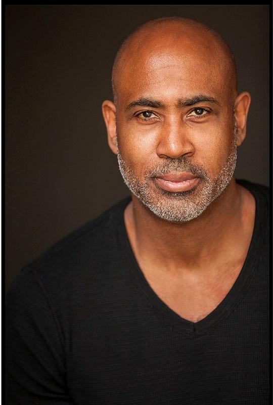 拉蒙特·汤普森 Lamont Thompson