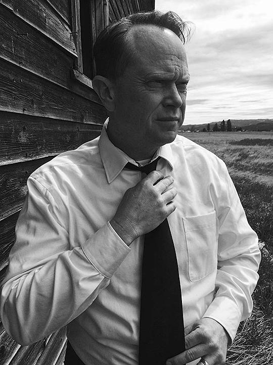 特拉维斯·布鲁耶 Travis W Bruyer