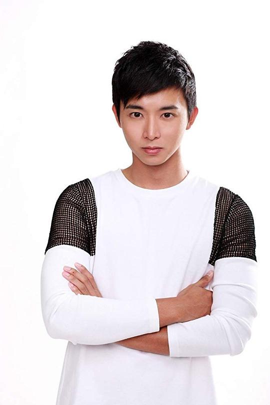 冯伟衷 Aloysius Pang