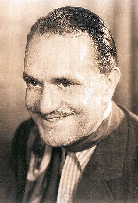 富兰克林·法纳姆 Franklyn Farnum