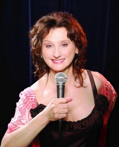 皮埃尔特·罗比黛伊 Pierrette Robitaille