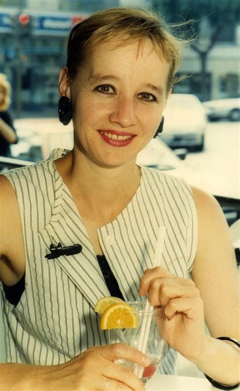 黛安·拉瓦雷 Diane Lavallée