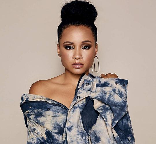 拉恩·妮科尔·布朗 Rhyon Nicole Brown