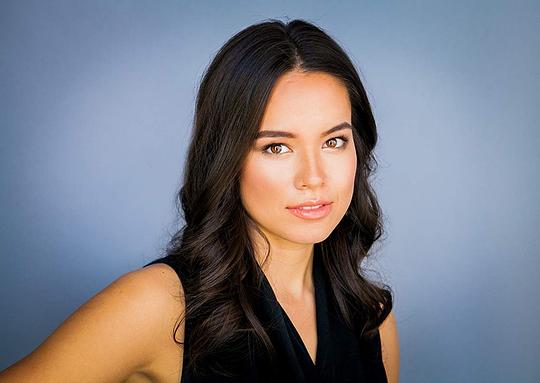 吉纳维芙·康 Genevieve Kang