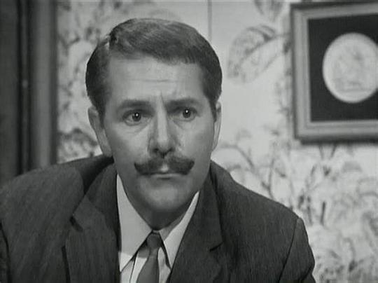 詹姆斯·凯恩克罗斯 James Cairncross