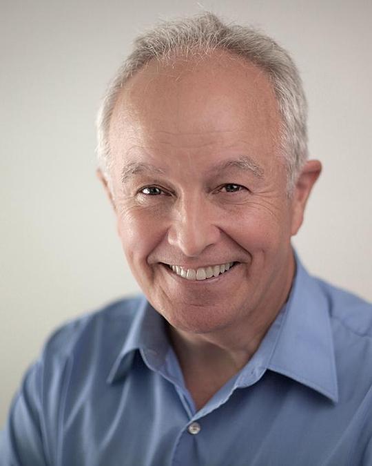 保罗·斯图尔特 Paul Stewart