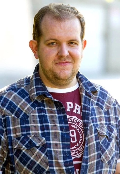 多米尼克·伯吉斯 Dominic Burgess