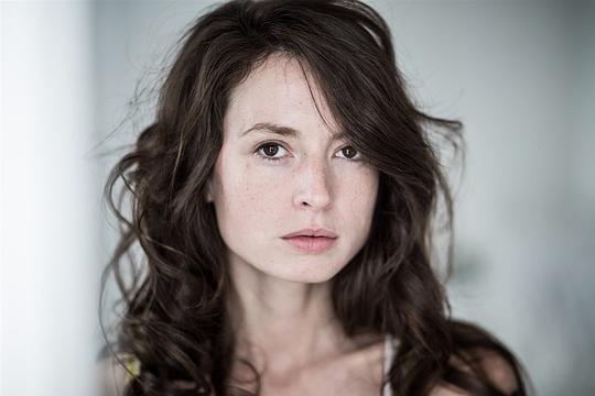 路易丝·帕斯托 Louise Pasteau