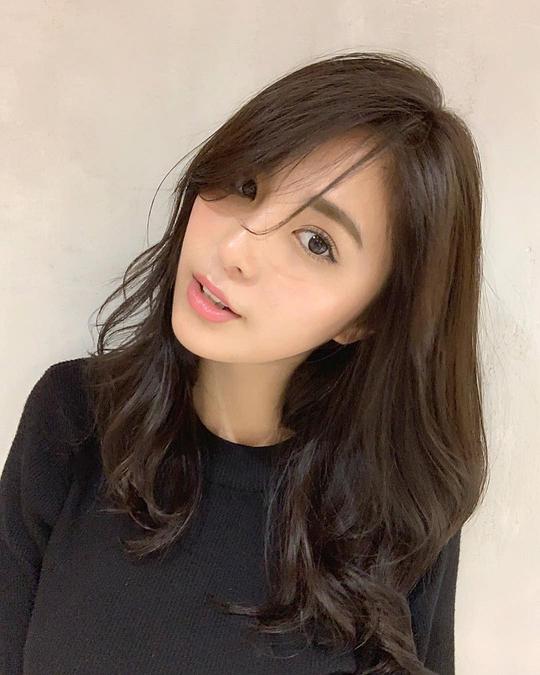 柳伊吕波 Iroha Yanagi