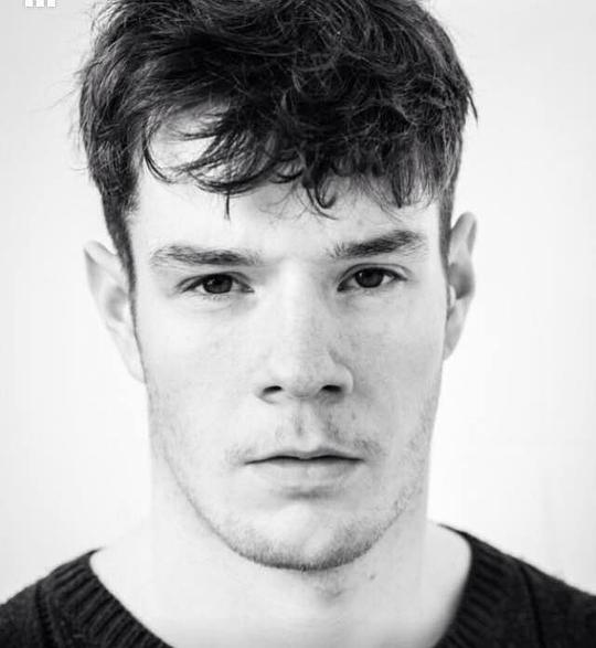 康纳·斯温德尔 Connor Swindells