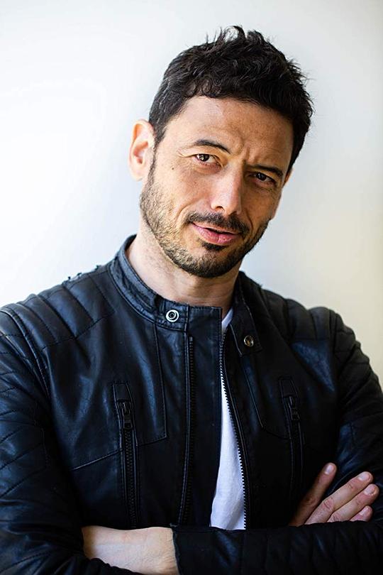 帕斯卡尔·佩塔尔迪 Rafael Petardi