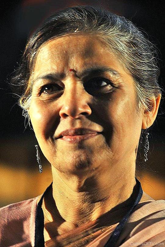 苏哈西妮·穆雷 Suhasini Mulay