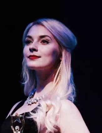 白雪 Anastasia Berestova