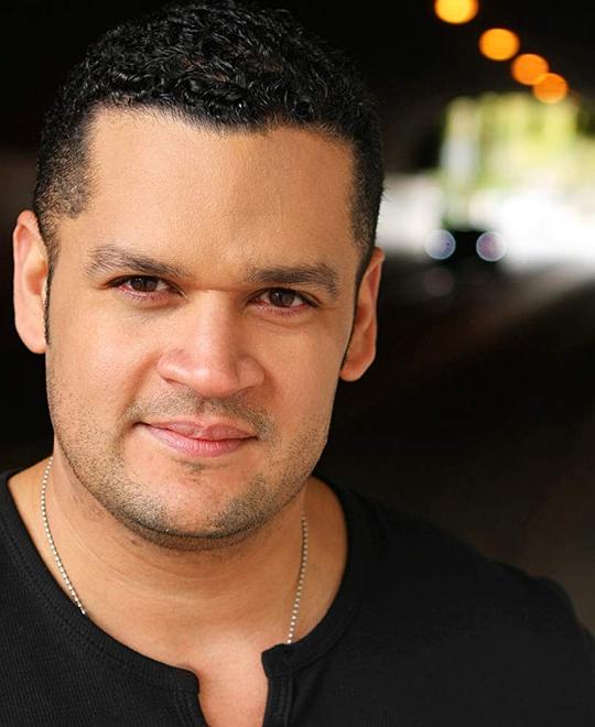 J·奥马尔·卡斯特罗 J. Omar Castro