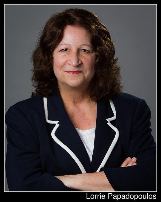 洛丽·帕帕佐普洛斯 Lorrie Papadopoulos