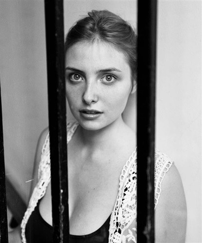 卢拉·科顿-弗雷尔 Lula Cotton-Frapier