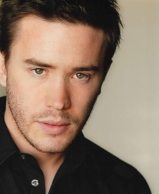 汤姆·派福瑞 Tom Pelphrey