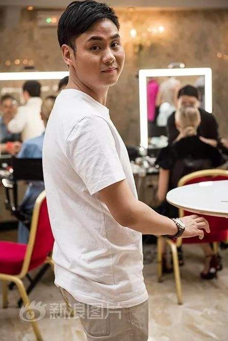 刘力司 Lisi Liu