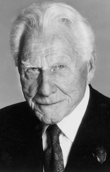 约瑟夫·锡罗拉 Joseph Sirola