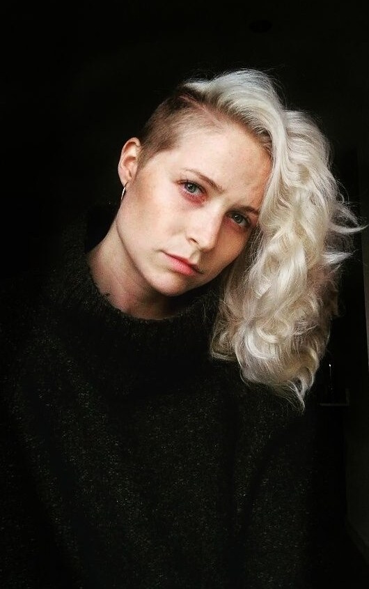 尼芙·阿尔格 Niamh Algar