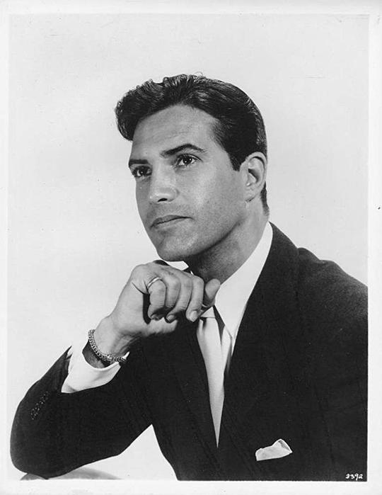 加斯塔沃·罗乔 Gustavo Rojo