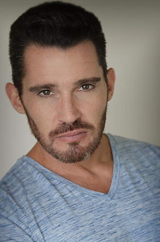 大卫·安东尼·布廖内 David Anthony Buglione