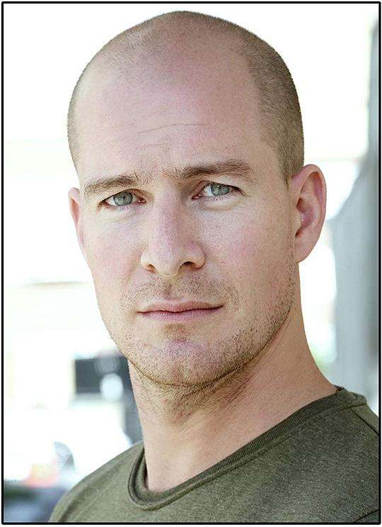 汤米·坎贝尔 Tommy Campbell