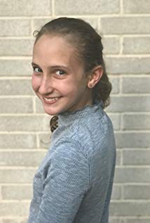 海莉·安德森 Hallie Anderson