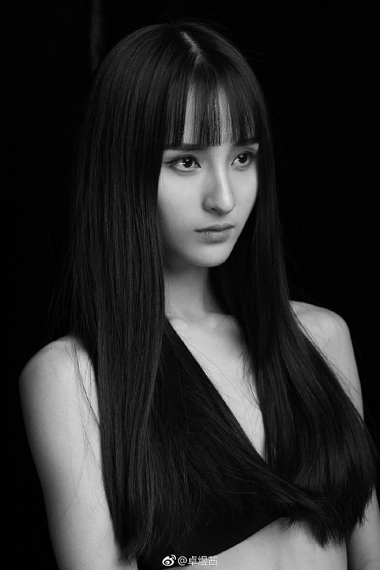 卓煜茜 Yuxi Zhuo