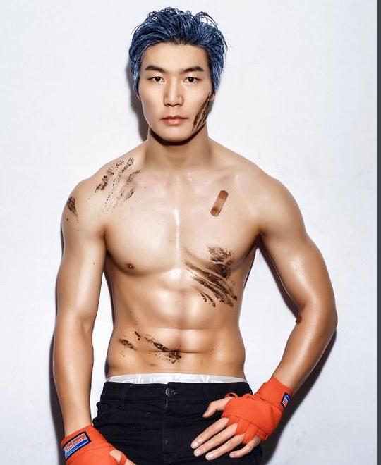 赵靖舒玉 Jingshuyu Zhao