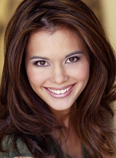 阿洛雅莱斯顿 Arloa Reston