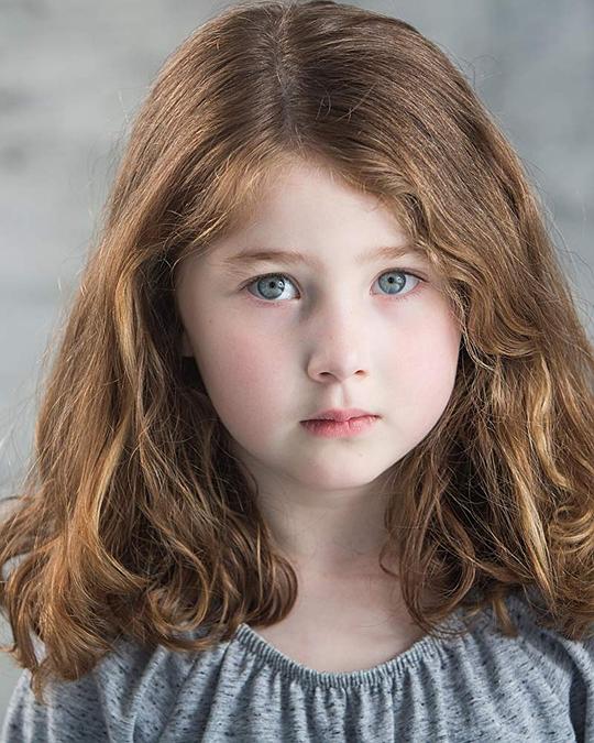 伊丽莎·赖利 Eliza Riley