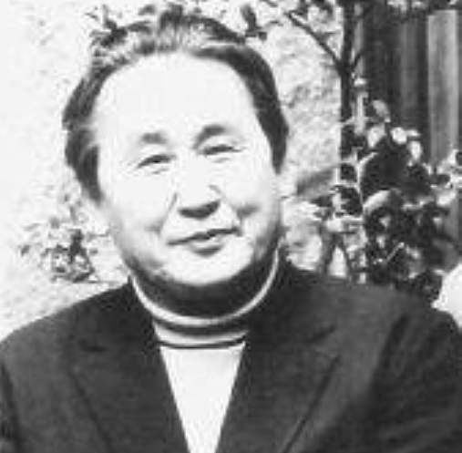 方明 Tadahito Mochinaga