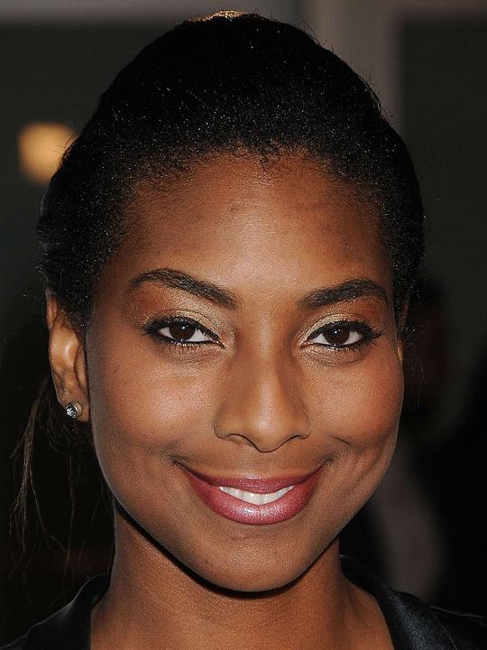 纳皮埃拉·格罗夫斯 Napiera Groves