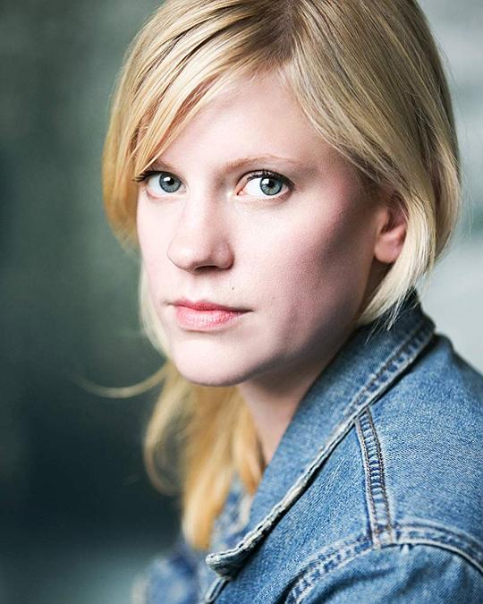 詹妮弗·阿尔莫 Jennifer Armour