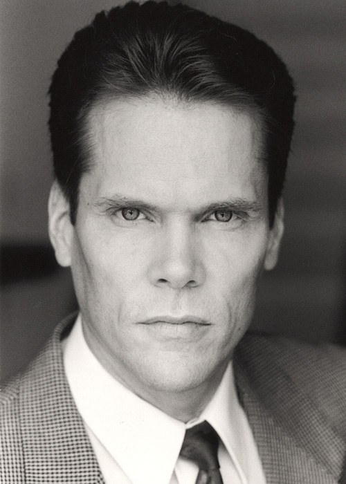 斯蒂芬·卡德罗斯 Stephen Quadros