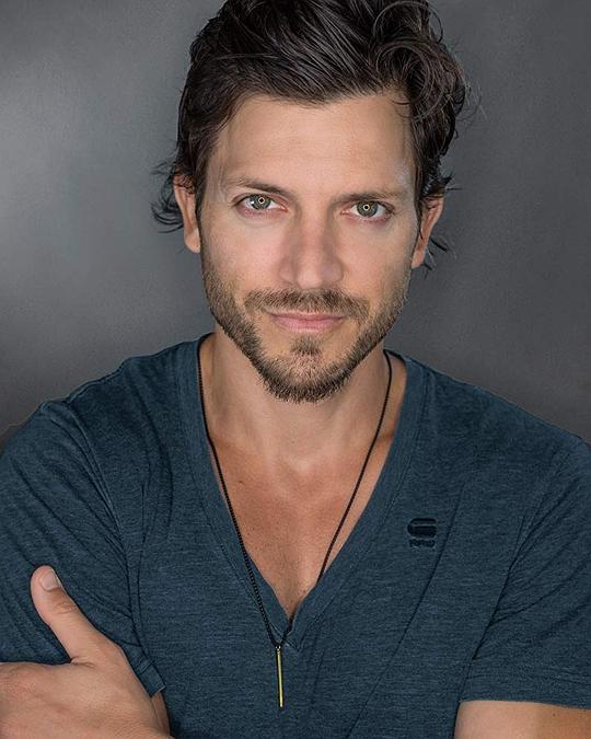 戴蒙利帕里 Damon Lipari